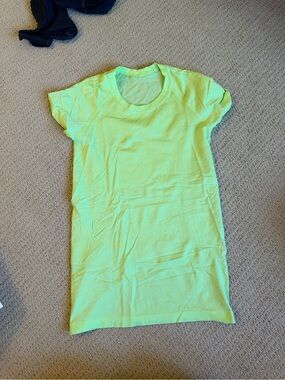 lululemon athletica Neon Yellow Short Sleeve Tee